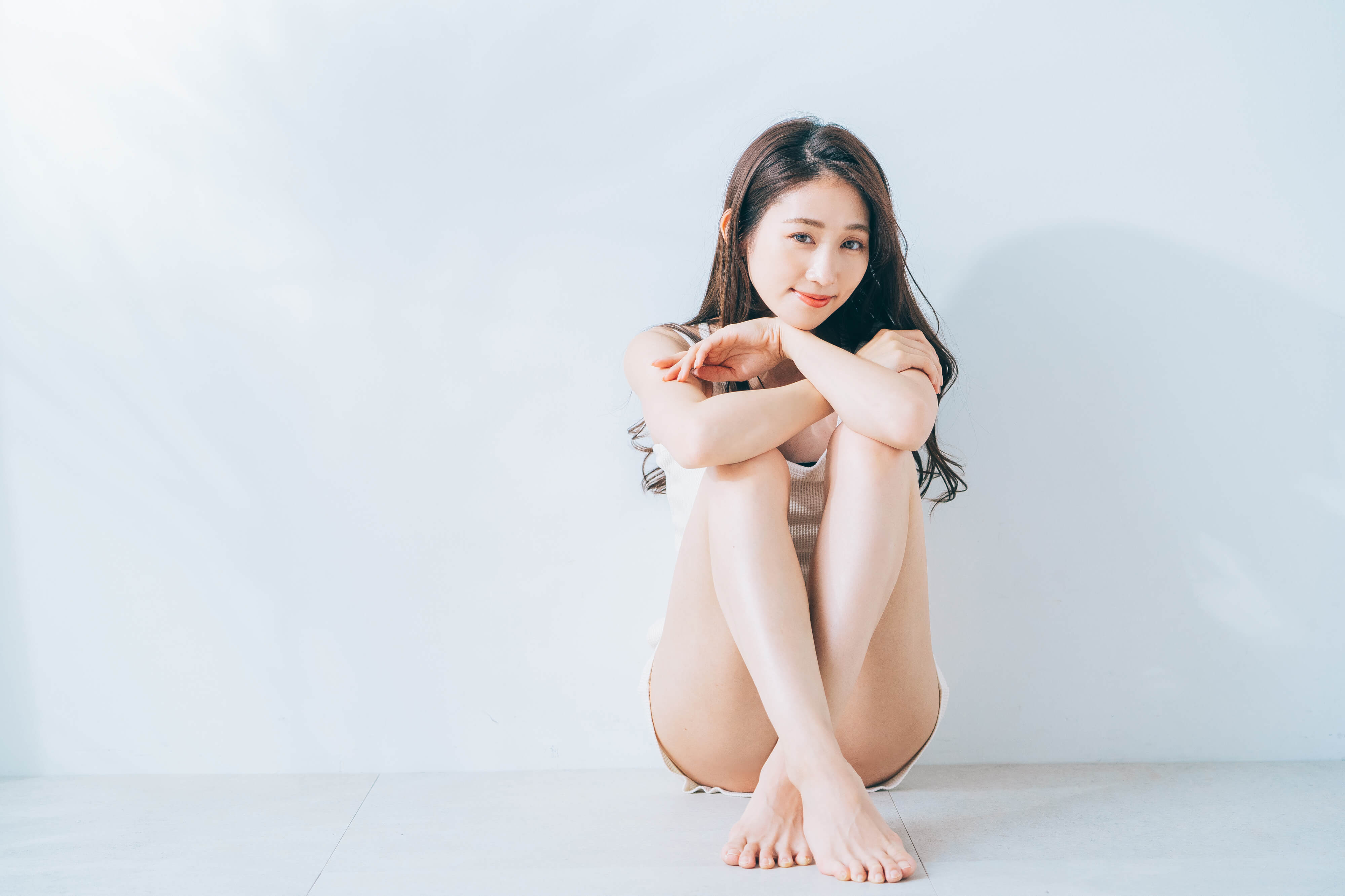 pixta_77987291_L